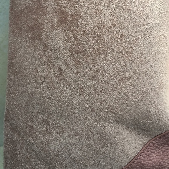 Chic New Vegan Leather Tote Bag - Picture 4 of 11